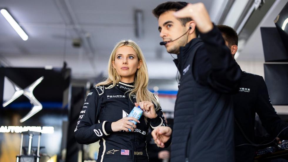 Άρωμα γυναίκας στο τιμόνι του DS στην Formula E