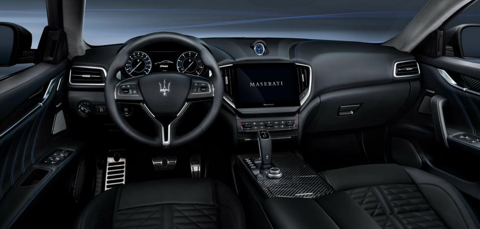 Πρεμιέρα για την ήπια υβριδική Maserati Ghibli