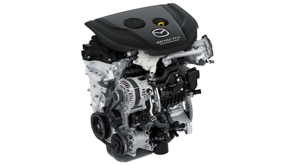 Το diesel σύνολο των 105 ίππων έχει κατανάλωση μόλις 3,4 λτ./100 χλμ. και εκπομπές CO2 μόνο 89 γρ./χλμ. Η επίδοση του Mazda2 στο 0-100 χλμ./ώρα είναι 10,1 δλ., ενώ η τελική ταχύτητα αγγίζει τα 178 χλμ