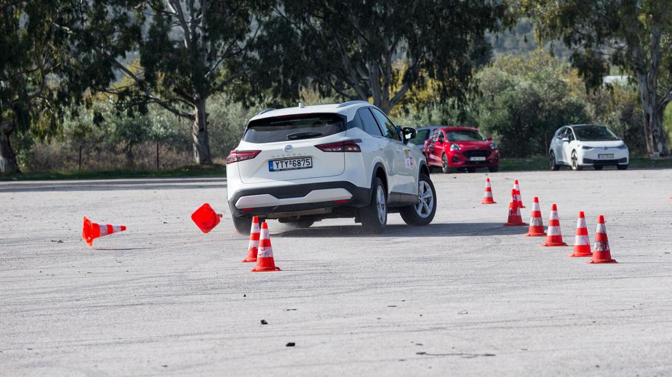Mega Test: 5 δημοφιλή λάστιχα σε φρενάρισμα & αποφυγή κινδύνου