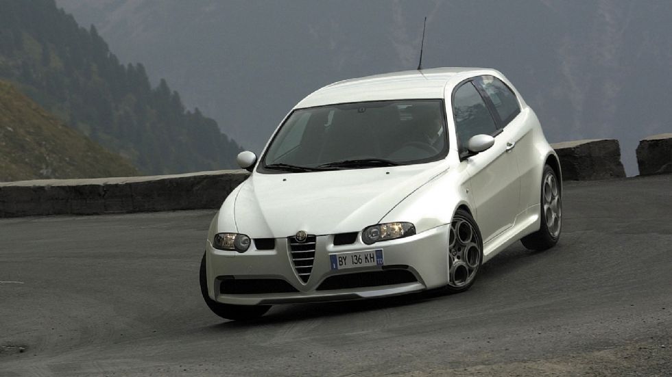 Memories: Alfa 147 GTA | Όταν οι Ιταλοί μας έμαθαν τα «hot hatch»