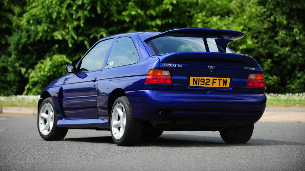 Ford Escort RS Cosworth: Το αντι-Sierra που σήμερα πιάνει 50+ χιλιάρικα!
