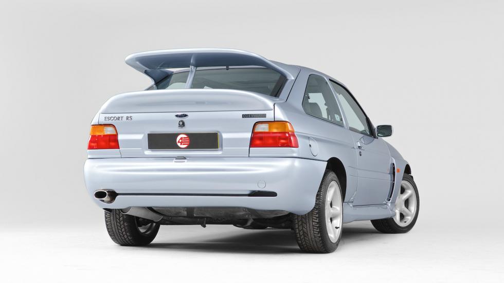 Ford Escort RS Cosworth: Το αντι-Sierra που σήμερα πιάνει 50+ χιλιάρικα!