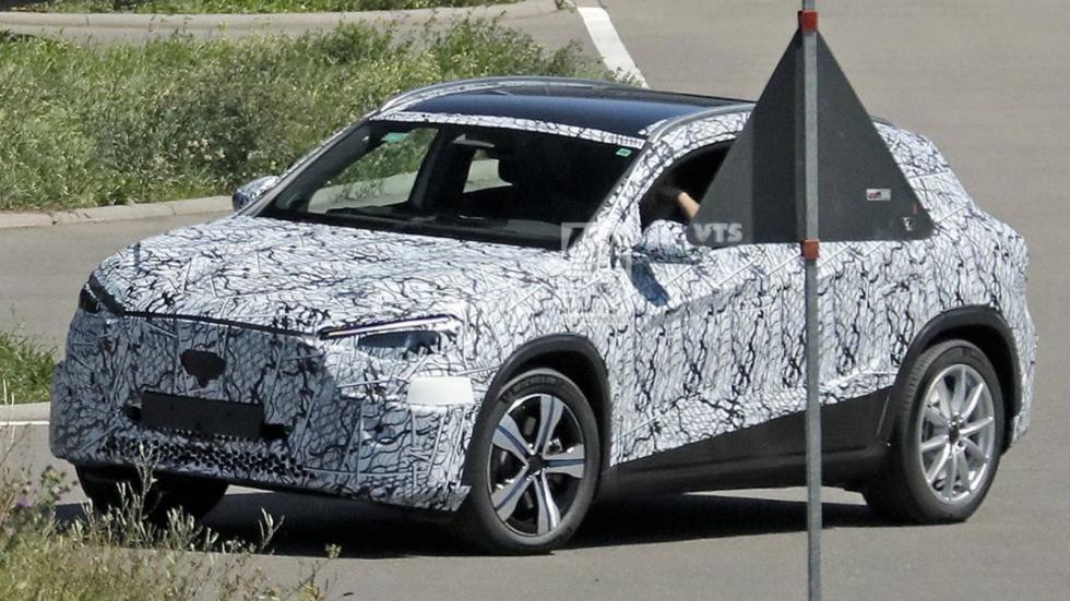 Στο δρόμο η νέα Mercedes GLA - Υβριδική αλλά και ηλεκτρική