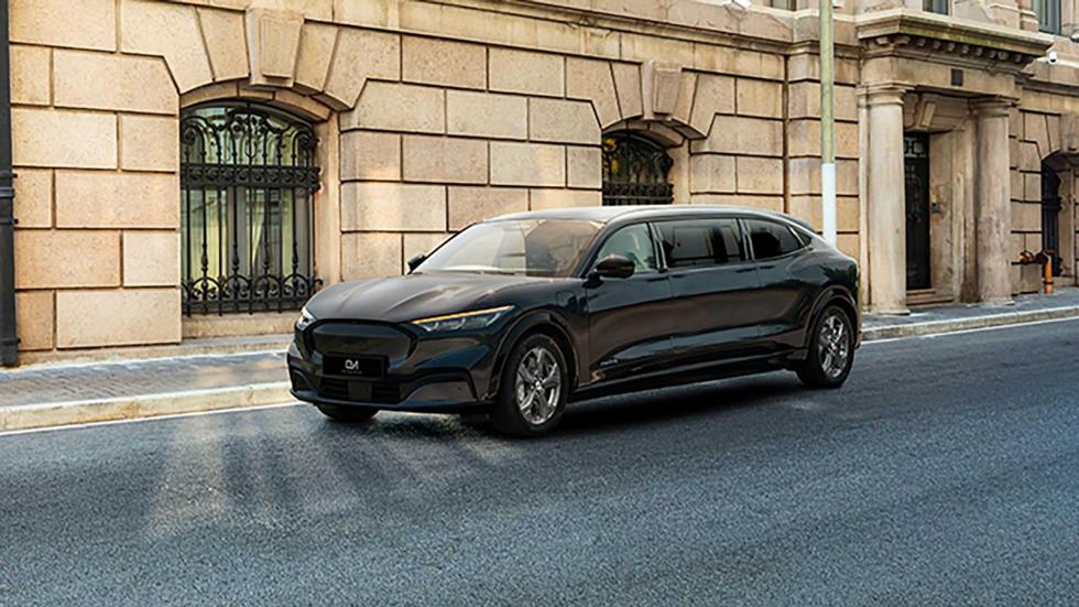 Μια Mustang για το… «τελευταίο ταξίδι»!
