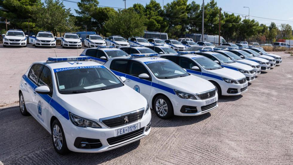 62 νέα αυτοκίνητα προστίθενται στον στόλο της αστυνομίας. 