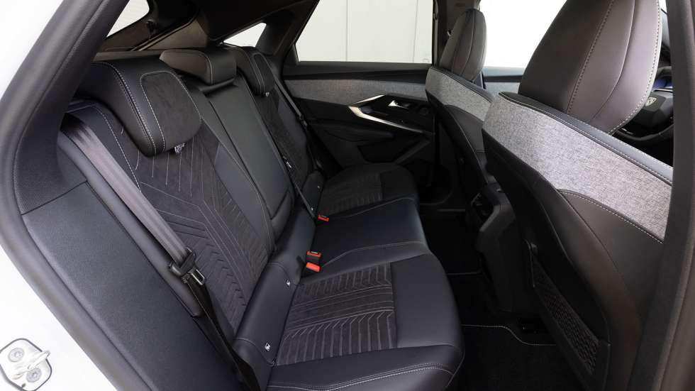 Οι τιμές για το νέο Peugeot 3008 στην Ελλάδα - Hybrid από 36.900 ευρώ