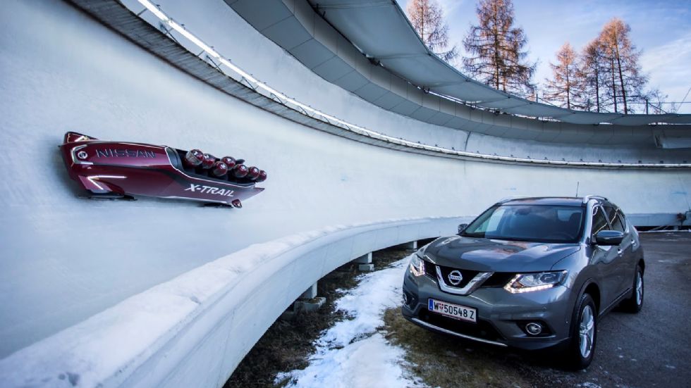 Το Nissan X-Trail απέκτησε ένα περίεργο «αδελφάκι», ένα έλκηθρο Bobsleigh, το οποίο λόγω …κληρονομικότητας, έχει ένα χαρακτηριστικό: είναι το μοναδικό στον κόσμο με 7 θέσεις.