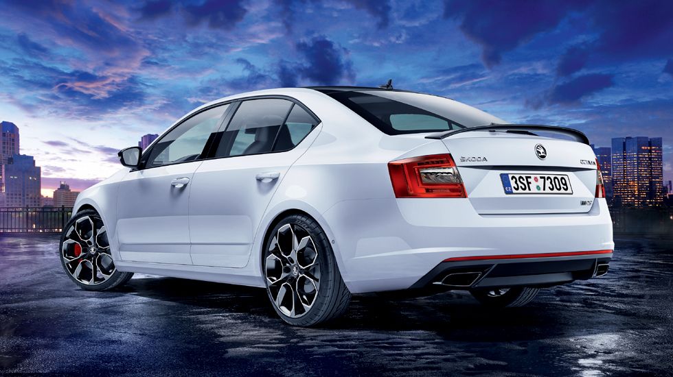 Για πρώτη φορά σε μοντέλο της Skoda, η νέα Octavia RS 230 εφοδιάζεται με ένα διαφορικό στον εμπρός άξονα που συνδυάζεται με ένα ηλεκτρονικά ελεγχόμενο πολύδισκο σετ.