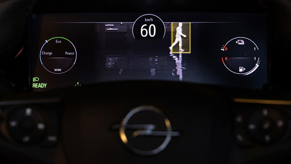 Ένα από τα συστήματα που αναβάθμισαν το ηλεκτρονικό οπλοστάσιο του Opel Grandland είναι το Night Vision.