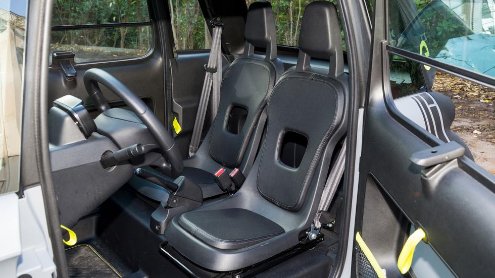 Μηχανάκι ή Microcar (Opel Rocks-e) για τον 16χρονο γιο μου;