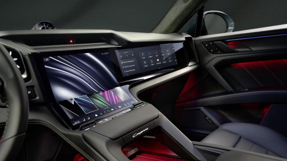 Νέο Porsche Cayenne Electric: Cockpit του μέλλοντος με τρεις γιγαντοοθόνες