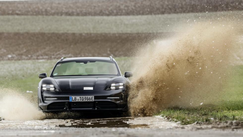 Προ των πυλών η Porsche Taycan Cross Turismo