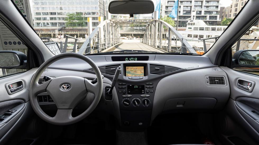 Toyota Prius: Κανείς δεν το πίστεψε, αλλά η Toyota κατέκτησε τον κόσμο