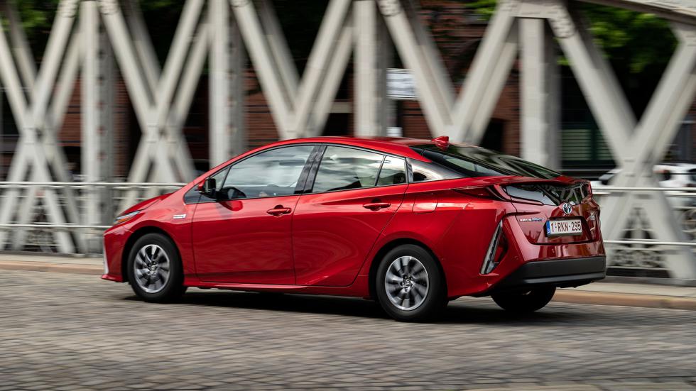 Toyota Prius: Κανείς δεν το πίστεψε, αλλά η Toyota κατέκτησε τον κόσμο