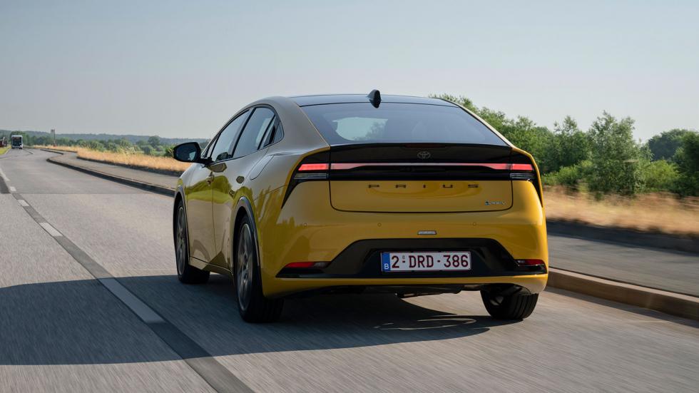 Toyota Prius: Κανείς δεν το πίστεψε, αλλά η Toyota κατέκτησε τον κόσμο