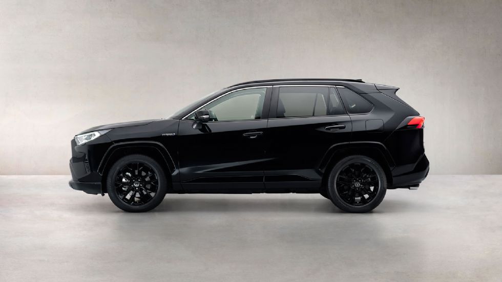 Πάτησε Ευρώπη το Toyota RAV4 Hybrid Black Edition