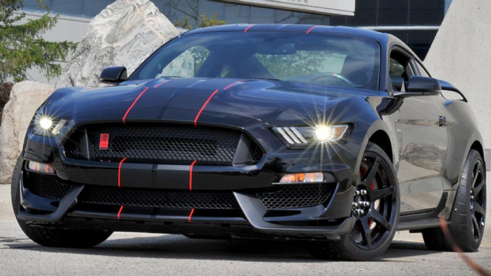 Τι ακριβώς παίζει με την τιμή της Mustang Shelby GT350R;