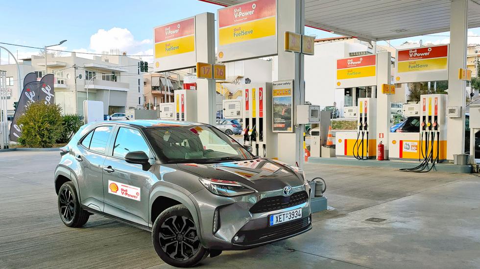 Επιλέξαμε να γεμίσουμε με Shell V-Power Unleaded 98, η οποία σύμφωνα με την εταιρεία, μεγιστοποιεί την απόδοση στους κινητήρες των υβριδικών οχημάτων.