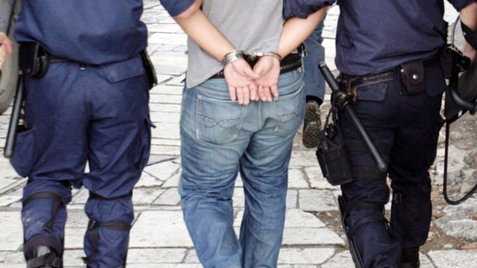Εξαρθρώθηκε σπείρα που έκλεβε σπίτια και αυτοκίνητα! 