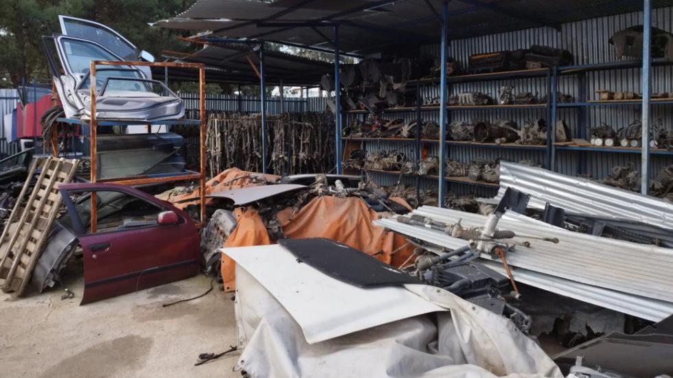 Σπείρα έκλεβε ΙΧ, τα τεμάχιζε και τα πουλούσε... ανταλλακτικά!