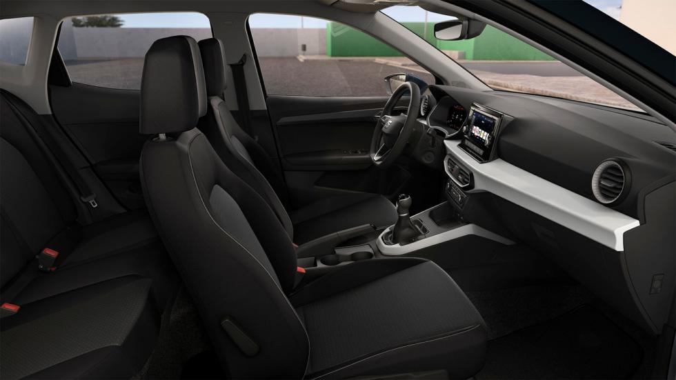 Στο βασικό εξοπλισμό του Arona η SEAT προσέθεσε έναν Digital Cockpit 8 ιντσών.