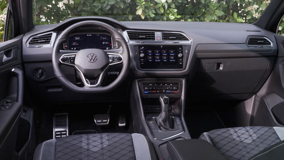 Στιβαρή και ποιοτική είναι η καμπίνα του VW Tiguan.