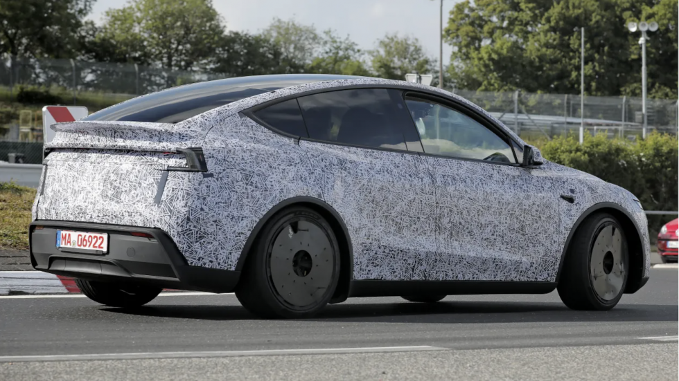 Το ταχύτερο Tesla Model Y ever - Στο Nurburgring το νέο Model Y Performance
