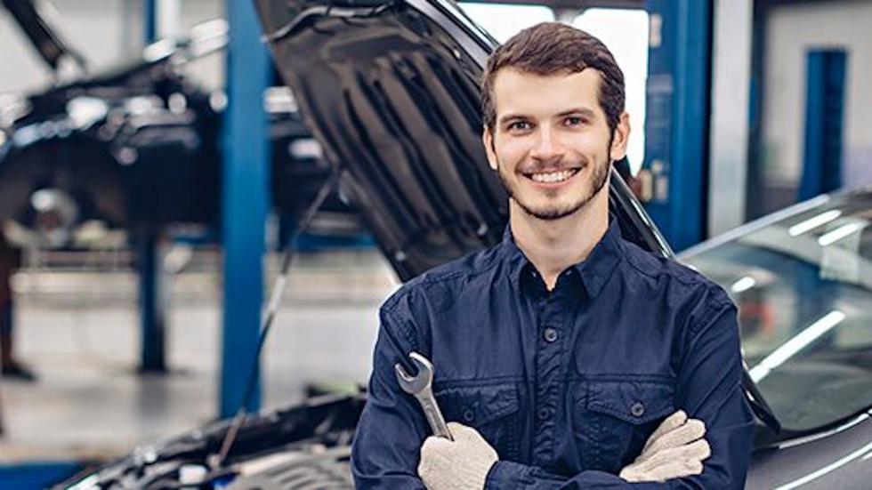 Star Automotive Ελλάς & ΟΜΗΡΟΣ: Μαζί για τη νέα γενιά μηχανοτρονικών τεχνικών της Mercedes-Benz