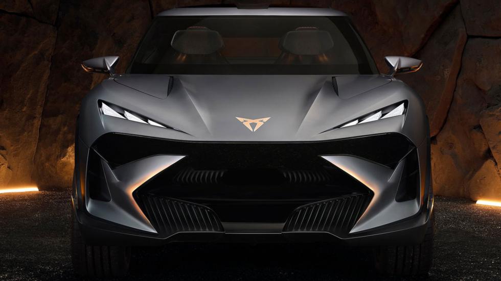 Στο πρωτότυπο Tindaya, ο πρόβολος διατηρώντας την υπάρχουσα σχεδιαστική γλώσσα,  Στο πρωτότυπο Tindaya, ο πρόβολος διατηρώντας την υπάρχουσα σχεδιαστική γλώσσα, έχει γίνει ακόμα πιο επιθετικός και τολμηρός, μεγαλώνοντας αρκετά και αποκτώντας πιο έντονες ακμές και φώτα.