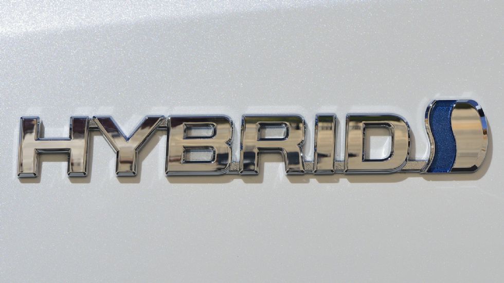 Το Hybrid Health Check είναι ένα πρόγραμμα που πραγματοποιείται ετησίως από τεχνικούς πιστοποιημένους στα Toyota Hybrid μοντέλα.