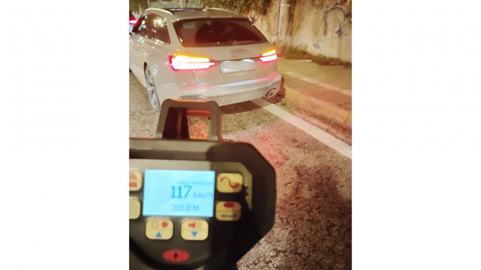 Οδηγοί ταξί έκλεβαν πελάτες έχοντας τάμπλετ αντί για ταξίμετρο! 