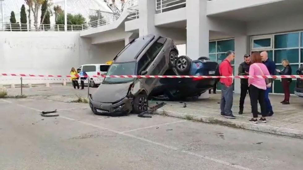 Απίστευτο τροχαίο ατύχημα στο parking του ΟΑΚΑ