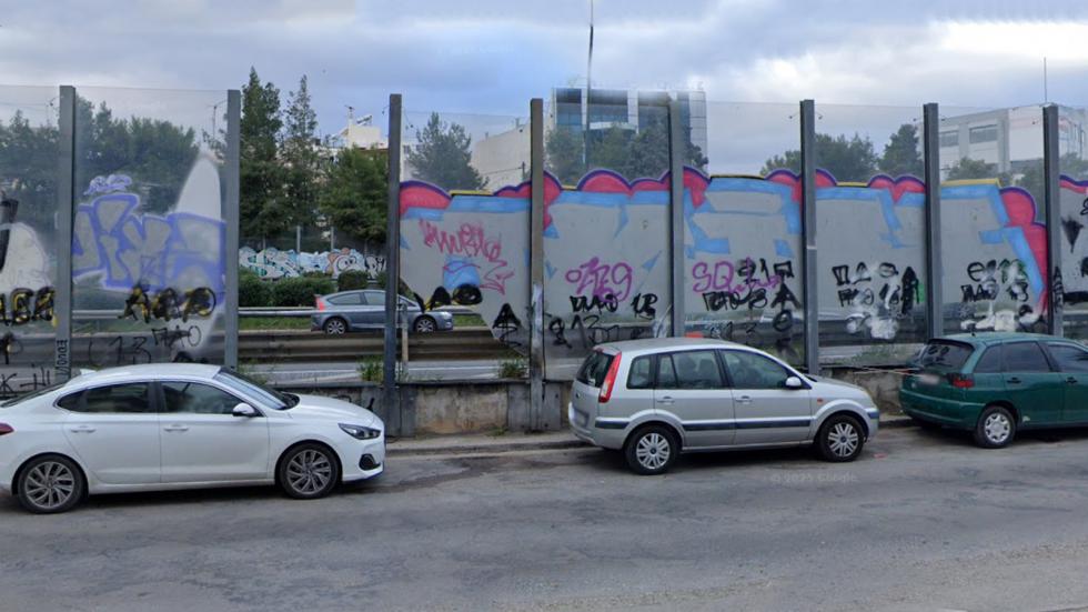 Η κατάσταση των ηχοπετασμάτων δεν είναι πάντα καλή, καθώς σε πολλά σημεία είναι βαμμένα με γκράφιτι ή ακόμα και σπασμένα!