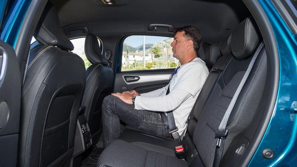 VS: Citroen C4 Hybrid 145 PS ή Renault Arkana Hybrid 140 PS