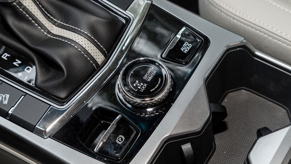 Dacia Duster ή KGM Korando σε τετρακίνητο οικογενειακό SUV;