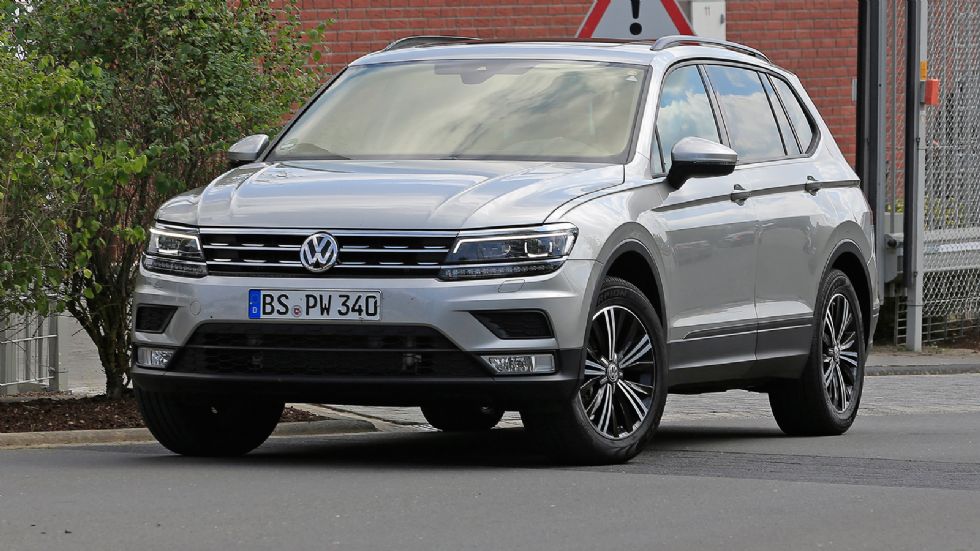 Ξέρουμε πως το 7θέσιο Tiguan προορίζεται κυρίως για τις αγορές των ΗΠΑ και της Κίνας. Ωστόσο, η «σύλληψή» του επί γερμανικού εδάφους, μας έκανε να πιστέψουμε πως θα βρει το δρόμο του για την Ευρώπη.