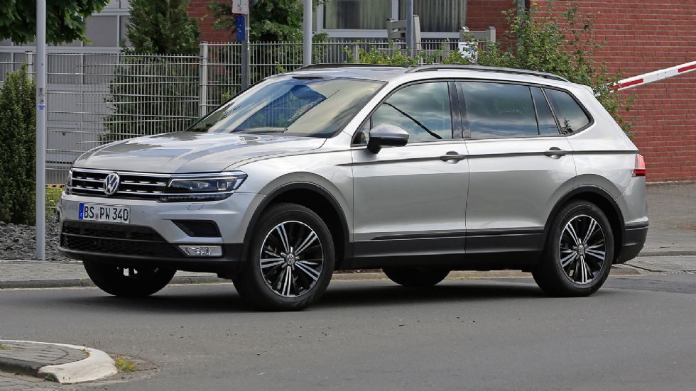 Δείτε το 7θέσιο Tiguan με μακρύ μεταξόνιο, που ετοιμάζει η VW για το 2017.