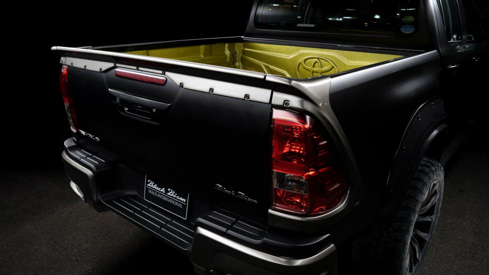 Το πιο μουράτο Toyota Hilux της ιστορίας