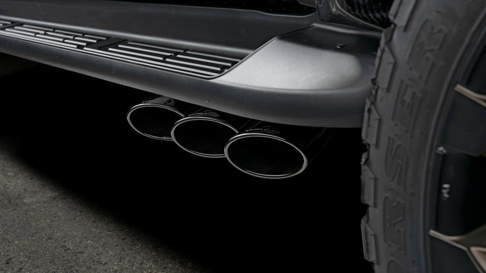 Το πιο μουράτο Toyota Hilux της ιστορίας