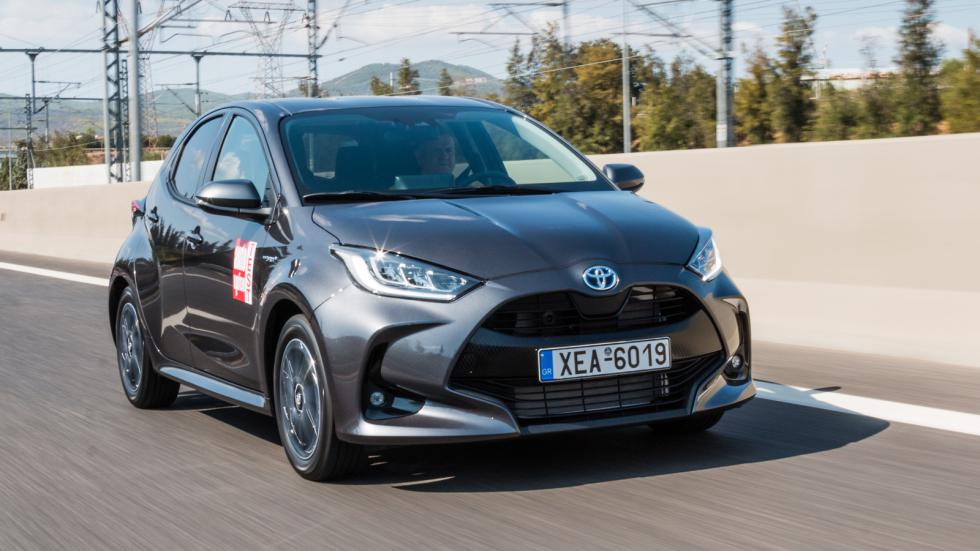 Μίνι Toyota Aygo X ή το μεγαλύτερο Yaris;
