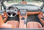  MX-5   
   roadster, 
   -
  ,   
  . 