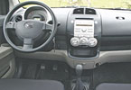 Το Daihatsu Sirion με τον κινητήρα του 1,0 λίτρου, είναι ένα νεανικό και αξιόπιστο αυτοκίνητο που προσφέρει άνεση και οικονομία.
 