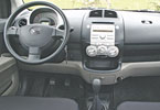  Daihatsu Sirion     1,0 ,           .
 