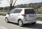        ,  Toyota    Verso-S, 
  ,     ,     ,           .
 