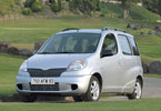        ,  Toyota    Verso-S, 
  ,     ,     ,           .
 