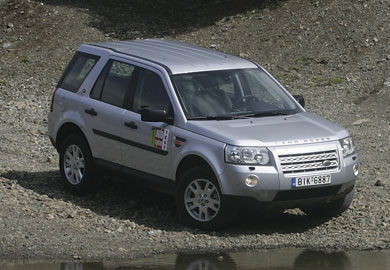 Στα στάνταρ της Land Rover