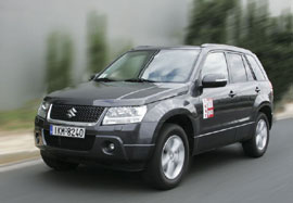 kia sorento, suzuki grand vitara - �� ��� ����������� ��� ����������� ������� �� ��� ���������� �� ��������� �������� ����� ������ ���������. ���� ����� ���������  ����������� �� ������ �������, ��� ���������� ������������ ������ ��� �� ������������ ���������. ��������� ��� �� Kia Sorento 3.3 ��� Suzuki Grand Vitara 2.4.    