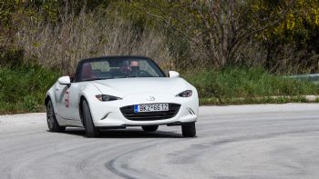 :  Mazda MX-5 Edition-100  132 PS