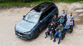 ������: ��� Peugeot 5008 Hybrid | 7-�����, ������� SUV���